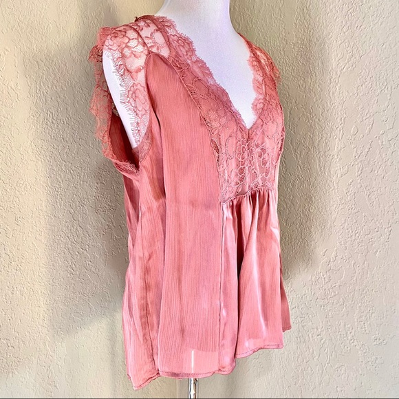 NWT Love Stitch Kaylee Satin Blouse Vintage Rose S - Picture 3 of 15
